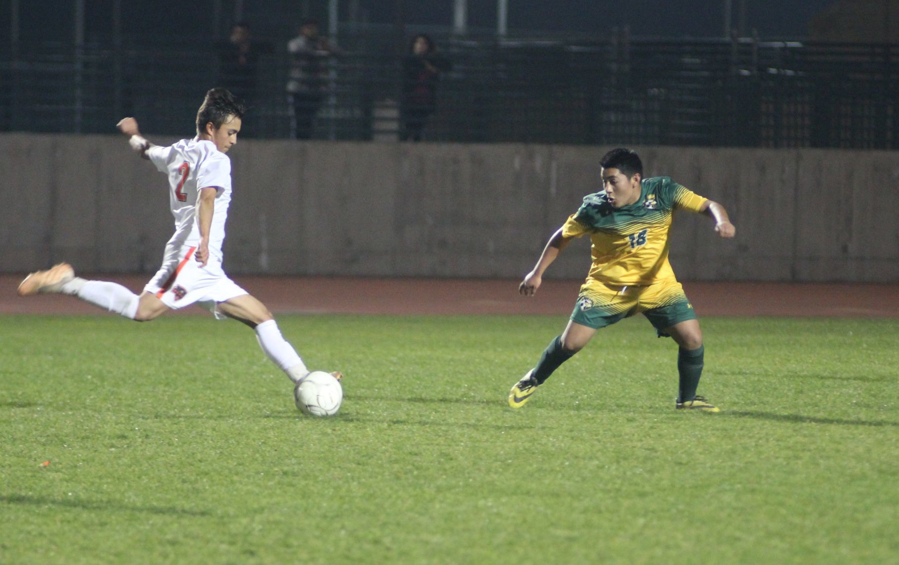 Selma tops Kingsburg